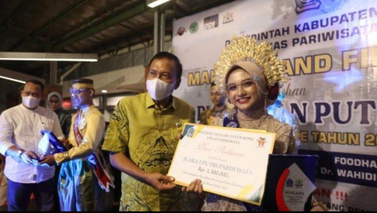 Dinas Pariwisata Bone Menggelar Malam Grand Final Pemilihan Putra Putri Pariwisata Kabupaten Bone 2021